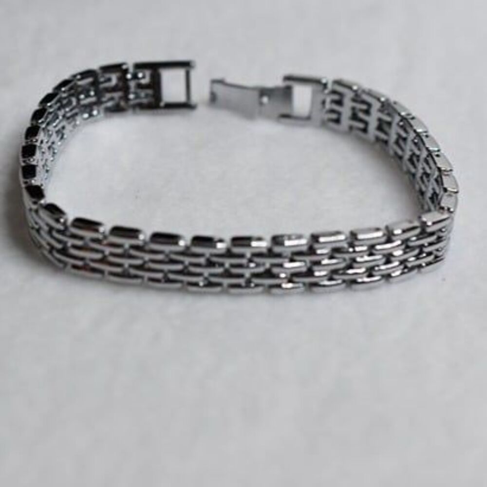 Renaissance Chic Metal Link Silver Tone His/Her Box Latch Bracelet Like New